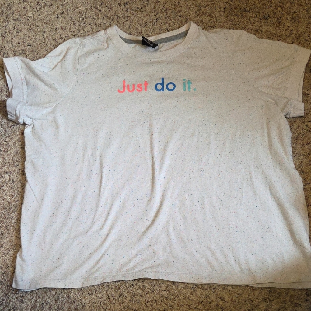 Nike Speckled White Tee with Colorful Slogan